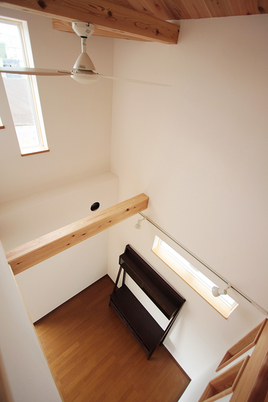 実例02ハーフセルフビルド、建て主様と共に造った家