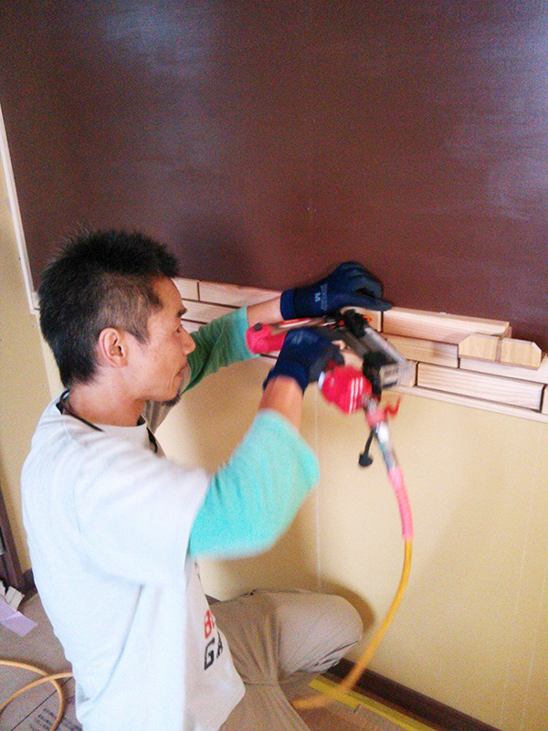 実例02ハーフセルフビルド、建て主様と共に造った家